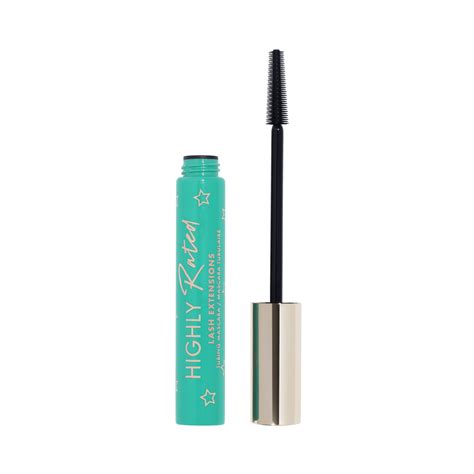 Take Your Lashes to New Heights with Dazzling Wand Highly Volumising Mascara in Black Magic